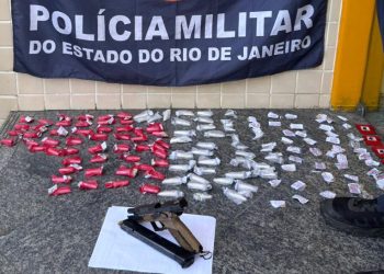 Polícia de Niterói prende três homens e apreende arma na comunidade do Sem Terra