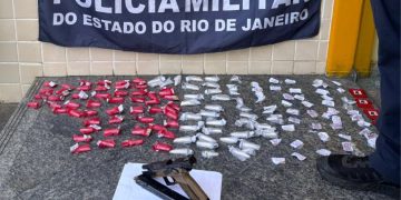 Polícia de Niterói prende três homens e apreende arma na comunidade do Sem Terra