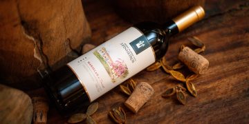 Resort Fazenda 3 Pinheiros lança vinhos exclusivos em parceria com Cave Antiga