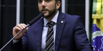 PGE recomenda inelegibilidade de Carlos Jordy por supostas irregularidades na disputa de Niterói