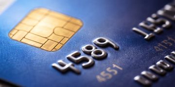 Instituições financeiras reforçam análise de uso do cartão de crédito e limitação de risco