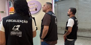 Mais de 190 lojas no Rio de Janeiro são notificadas por abertura irregular em feriado, indica sindicato
