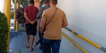 Homem é preso por descumprir ordem de afastamento de ex-companheira em Maricá