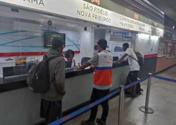 Niterói realiza 300 recambiamentos voluntários às regiões de origem desde 2025