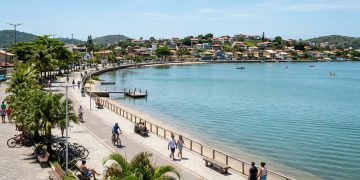 Araruama: cidade tranquila e acessível, com clima ameno e infraestrutura completa junto à laguna