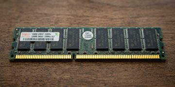 Placas de memória antigas escondem ouro valioso e podem gerar reaproveitamento sustentável