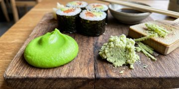 Origem do wasabi industrializado e impacto do glutamato na experiência do sushi