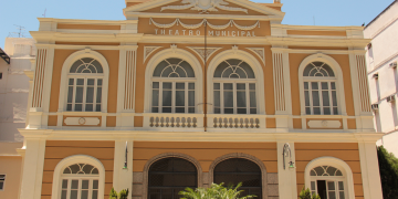 Espetáculo em homenagem a Nelson Sargento estreia no Theatro Municipal de Niterói