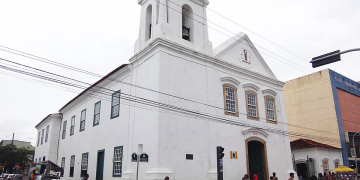 Igreja matriz de Cabo Frio deve regularizar propriedade após 360 anos