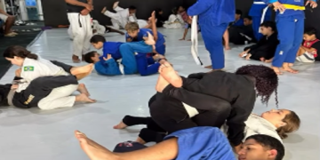 Projeto social oferece 20 vagas gratuitas de jiu-jítsu para crianças em Petrópolis