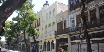 Tráfego no Centro do Rio sofre alterações para obras na Rua da Carioca por 60 dias