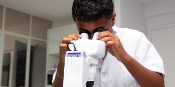 Niterói lança edital para Projetos Educacionais Instituintes focados em ciência para o próximo ano