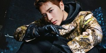 Jackson Wang apresenta-se na Farmesi Arena em São Paulo neste sábado
