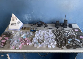 Polícia prende suspeitos ligados ao tráfico em operação no Conjunto Minha Casa Minha Vida, em Maricá