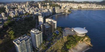 Niterói lidera rankings nacionais de saneamento, qualidade de vida e cultura, destacando-se no país