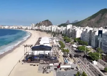 Copacabana recebe maior estrutura de evento musical para show gratuito de Shakira
