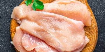 Linha branca no peito de frango: como identificar e remover para melhorar textura e cozimento