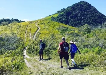 Relevo de Maricá combina serras, planícies e microclimas, atraindo atividades ao ar livre