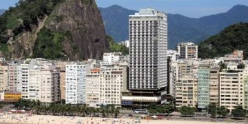 Hotéis em Copacabana oferecem opções para o show de Shakira na orla do Rio