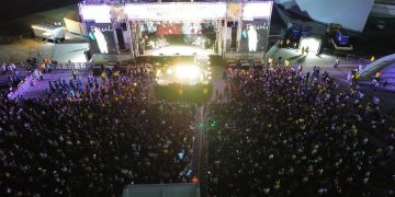 Niterói realiza maior Marcha para Jesus com participação de 15 mil pessoas