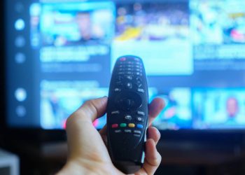 Cobranças recorrentes não acessadas elevam custos ocultos dos consumidores brasileiros