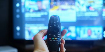 Cobranças recorrentes não acessadas elevam custos ocultos dos consumidores brasileiros