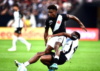 Vasco soma 18 anos sem vitória como visitante diante do Corinthians