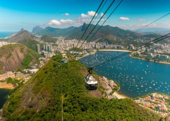 Estudo revela que turistas buscam ritmo mais lento para viagens e Rio de Janeiro está entre destinos mais procurados