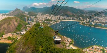 Estudo revela que turistas buscam ritmo mais lento para viagens e Rio de Janeiro está entre destinos mais procurados