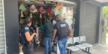 Polícia prende comerciante por venda de linha chilena proibida em Niterói