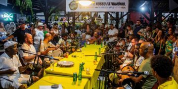 Projeto “Tocando Meu Candongueiro” promove rodas de samba e encontros culturais em Niterói