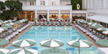 Piscina do Copacabana Palace passa por reformas e deve reabrir em novembro