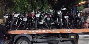 Operação de fiscalização em Niterói prende oito motos e autua mais de 300 motociclistas