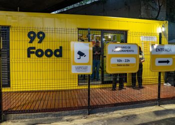 Rio lança programa de monitoramento para reduzir acidentes de motociclistas e inaugura ponto de apoio