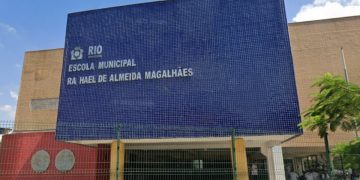 Estudante de 15 anos é agredida por colega após meses de bullying em escola de Bangu