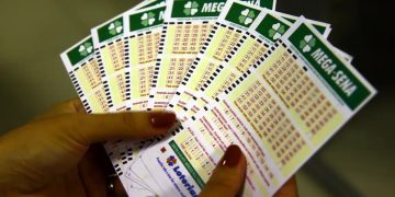 Apostador de Curitiba leva R$ 127 milhões na Mega-Sena; prêmio do próximo concurso é de R$ 3,5 milhões