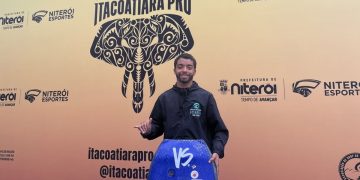 Surfista Thomas Rovira sofre lesão na coluna durante competição em Niterói