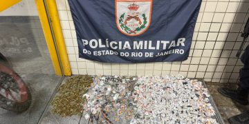 Polícia prende cinco suspeitos por tráfico na comunidade do Inferninho, em Niterói