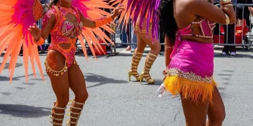 Kellyn Rosa representa o samba de Maricá em evento internacional pelo terceiro ano consecutivo