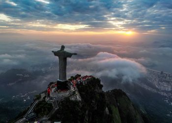 Cristo Redentor e Coliseu de Roma oficializam geminação para fortalecer intercâmbios culturais