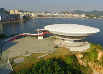 Niterói avança na modernização com expansão do Sistema Eletrônico de Informações