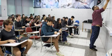 Estudantes do Fies podem renegociar dívidas com descontos de até 99% a partir de quarta-feira
