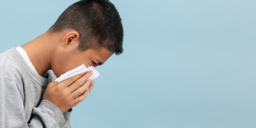 Cuidados essenciais para prevenir doenças respiratórias em crianças durante o inverno