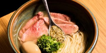 Celebridade do lámen japonês, chef Takeshi Koitani participa de evento especial no Rio