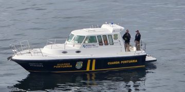 Embarcação recuperada reforça a segurança nos portos do Rio de Janeiro