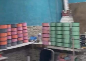 Polícia fecha fábrica clandestina de linha chilena em Jacarepaguá e prende dois suspeitos