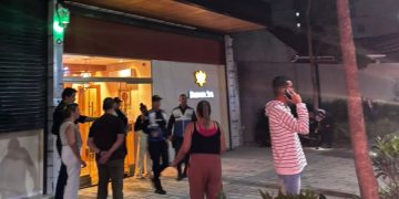 Cliente agressiva causa ferimentos e confusão em spa de Icaraí
