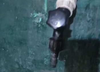 Moradores da Rua Angra dos Reis enfrentam falta de água desde março em São Gonçalo