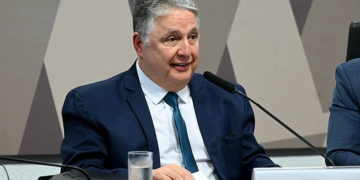Garotinho anuncia pré-candidatura ao governo do Rio pelo Republicanos