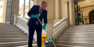 Exonerações na Fazenda do Rio de Janeiro após investigações sobre Refit e esquema de fraude